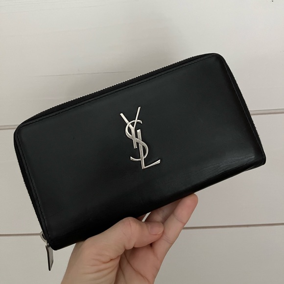 Saint Laurent Wallet - Picture 1 of 17
